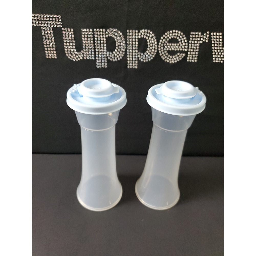 Tupperware Large Hourglass Salt & Pepper Shaker Set Light Blue Seals New Blue - Picture 2 of 2
